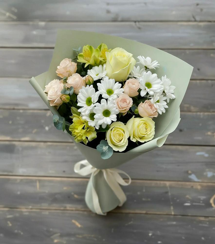 Букет цветов из: Альстромерии, Розы и Хризантемы в Осташкове