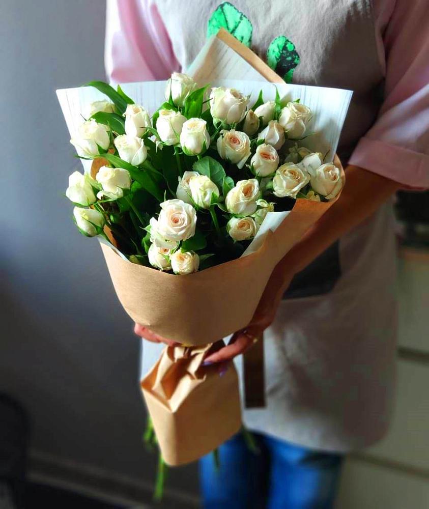 Букет цветов из: Розы в Осташкове