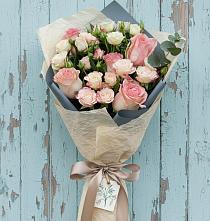 Букет цветов из:  Розы в Осташкове