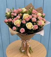 Букет цветов из:  Розы в Осташкове