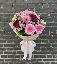 Букет цветов из:  Герберы и Хризантемы #REPLACE_PRED# Осташкове