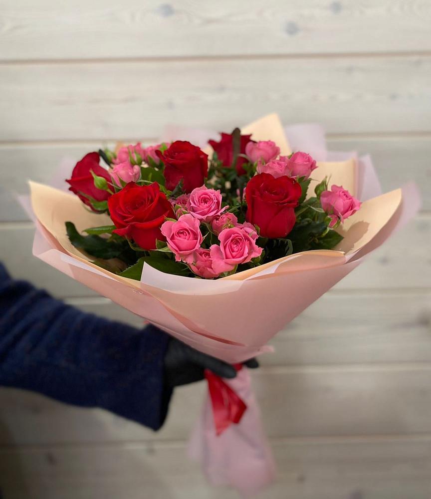 Букет цветов из: Розы в Осташкове