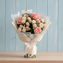 Букет цветов из:  Розы в Осташкове