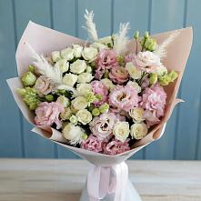 Букет цветов из:  Альстромерии и Розы в Осташкове