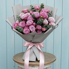 Букет цветов из:  Розы в Осташкове